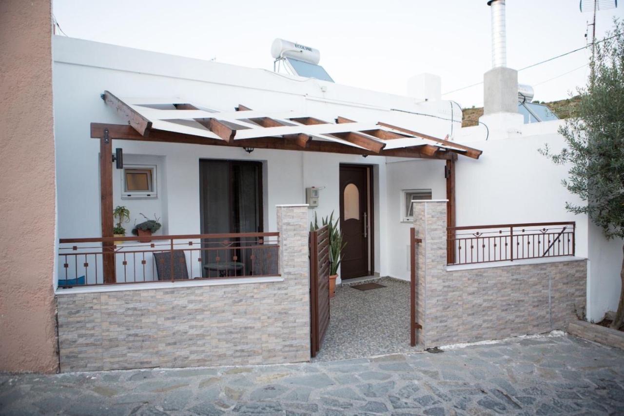 Ferienwohnung Grandmother'S House Psinthos Exterior foto