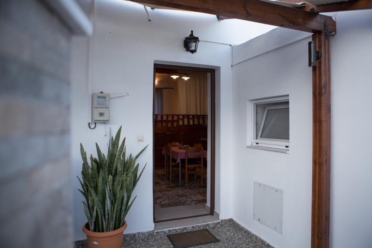 Ferienwohnung Grandmother'S House Psinthos Exterior foto